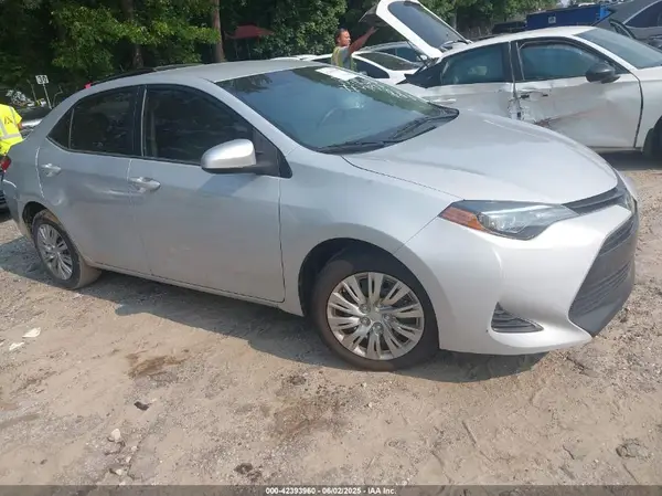2T1BURHE3KC219660 2019 TOYOTA COROLLA - Image 1