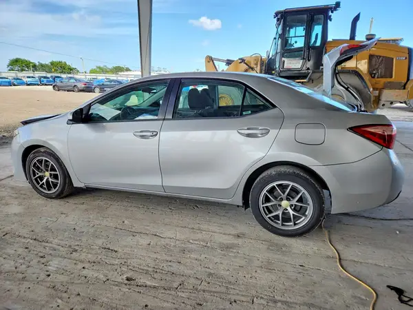 2T1BURHE3KC235115 2019 TOYOTA COROLLA - Image 2