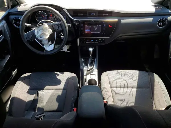 2T1BURHE3KC235504 2019 TOYOTA COROLLA - Image 8