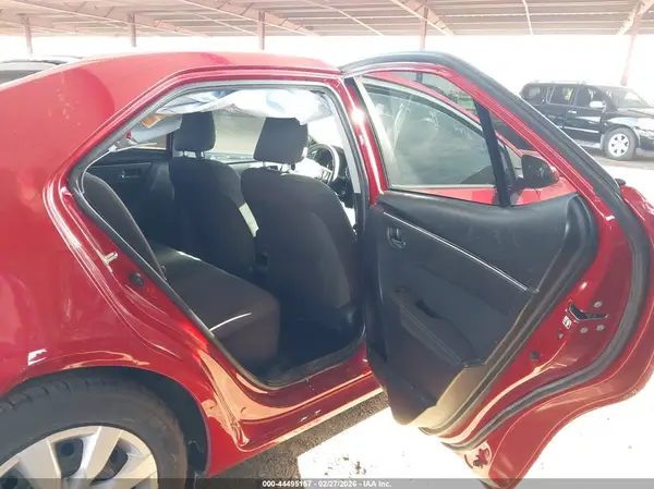 2T1BURHE3KC238967 2019 TOYOTA COROLLA - Image 8