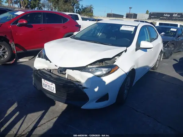 2T1BURHE3KC241335 2019 TOYOTA COROLLA - Image 2