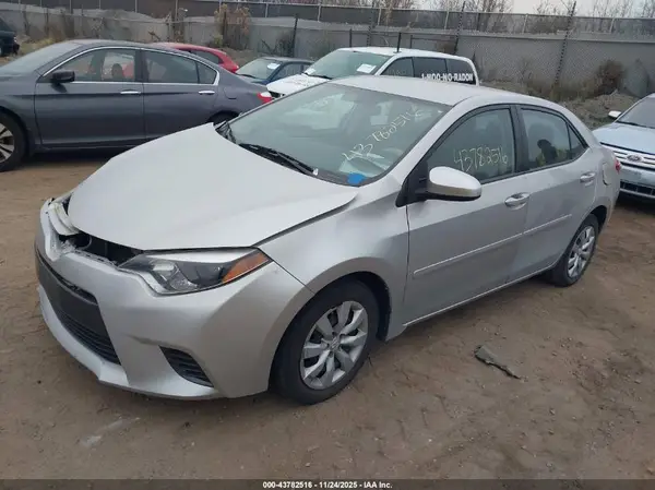 2T1BURHE4GC500986 2016 TOYOTA COROLLA - Image 2