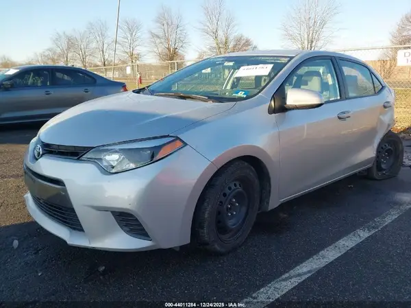 2T1BURHE4GC555406 2016 TOYOTA COROLLA - Image 2
