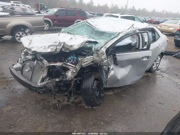2T1BURHE4GC571895 2016 TOYOTA COROLLA - Image 2