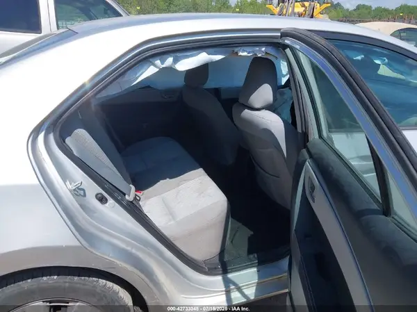 2T1BURHE4GC572027 2016 TOYOTA COROLLA - Image 8