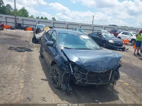 2T1BURHE4GC592438 2016 TOYOTA COROLLA - Image 1