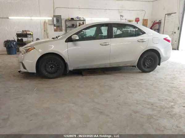 2T1BURHE4GC663055 2016 TOYOTA COROLLA - Image 2