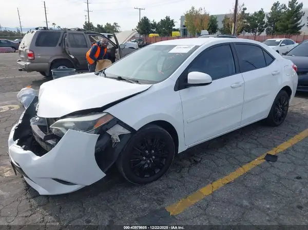 2T1BURHE4GC724484 2016 TOYOTA COROLLA - Image 2