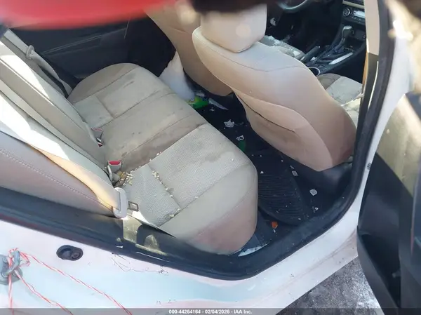 2T1BURHE4GC738580 2016 TOYOTA COROLLA - Image 8