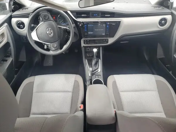 2T1BURHE4HC746843 2017 TOYOTA COROLLA - Image 8