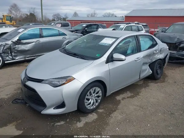 2T1BURHE4HC754490 2017 TOYOTA COROLLA - Image 2