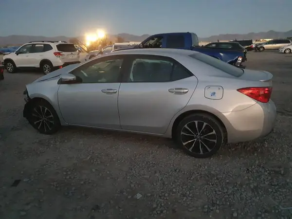 2T1BURHE4HC759897 2017 TOYOTA COROLLA - Image 2