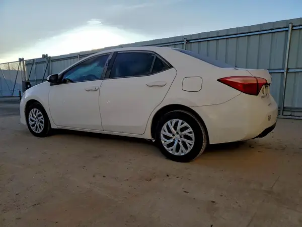 2T1BURHE4HC762346 2017 TOYOTA COROLLA - Image 2