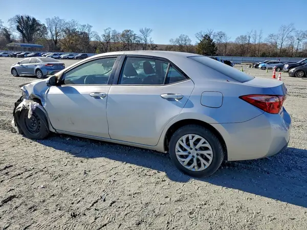 2T1BURHE4HC765120 2017 TOYOTA COROLLA - Image 2