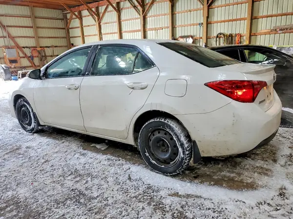 2T1BURHE4HC765800 2017 TOYOTA COROLLA - Image 2