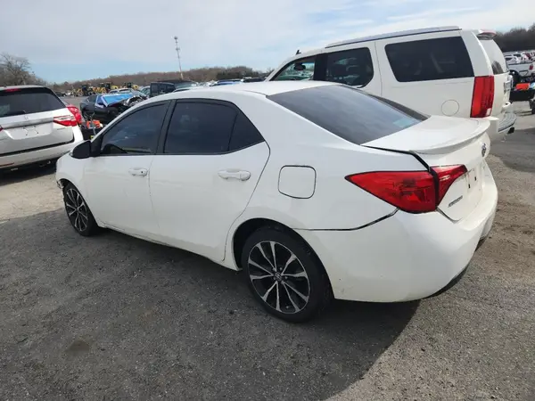 2T1BURHE4HC772553 2017 TOYOTA COROLLA - Image 2