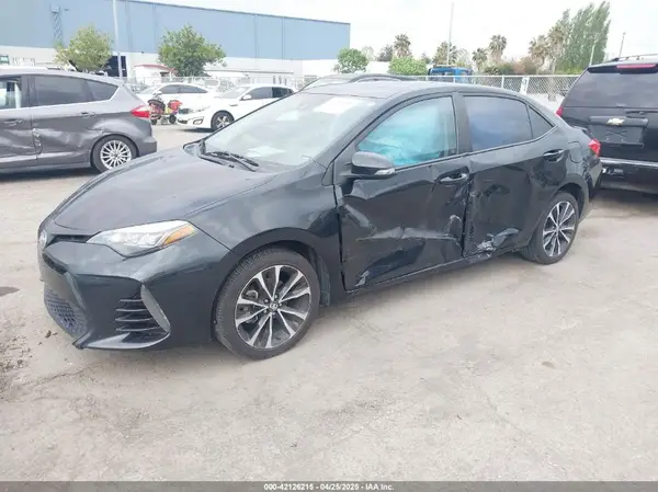 2T1BURHE4HC773766 2017 TOYOTA COROLLA - Image 2