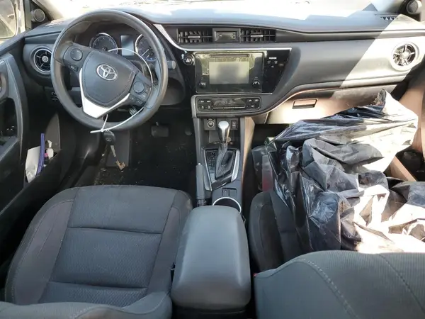 2T1BURHE4HC777641 2017 TOYOTA COROLLA - Image 8