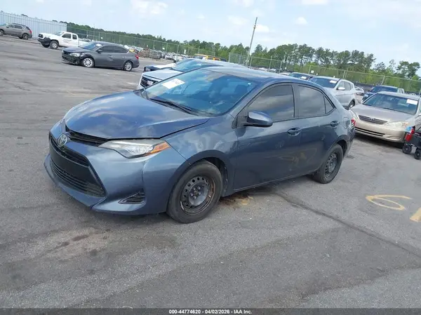 2T1BURHE4HC777882 2017 TOYOTA COROLLA - Image 2
