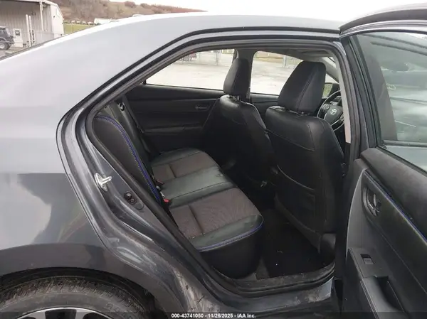 2T1BURHE4HC781317 2017 TOYOTA COROLLA - Image 8