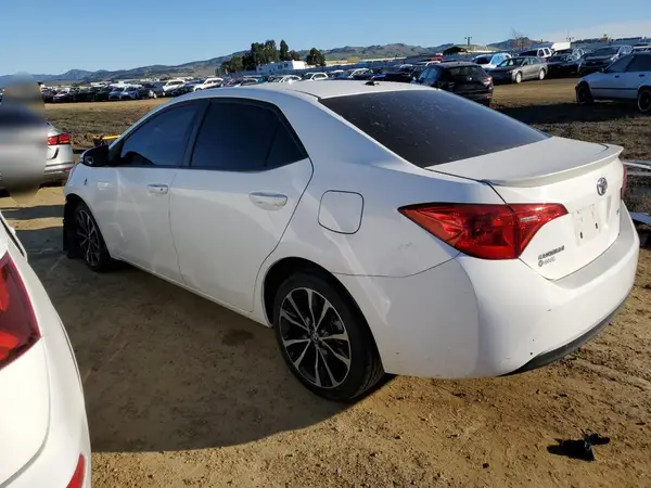 2T1BURHE4HC785996 2017 TOYOTA COROLLA - Image 2