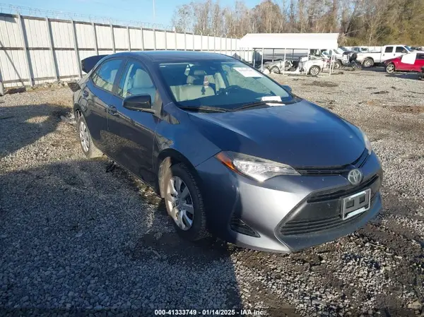 2T1BURHE4HC793967 2017 TOYOTA COROLLA - Image 1