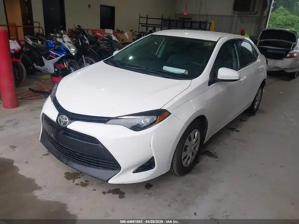2T1BURHE4HC797579 2017 TOYOTA COROLLA - Image 2