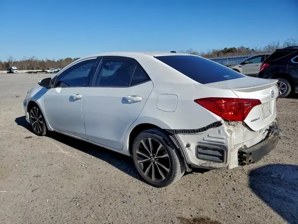 2T1BURHE4HC798697 2017 TOYOTA COROLLA - Image 2