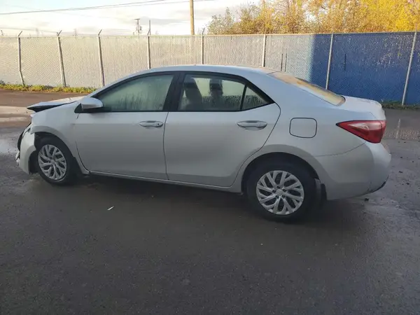 2T1BURHE4HC799901 2017 TOYOTA COROLLA - Image 2