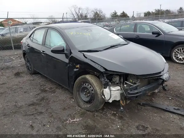2T1BURHE4HC805552 2017 TOYOTA COROLLA - Image 1