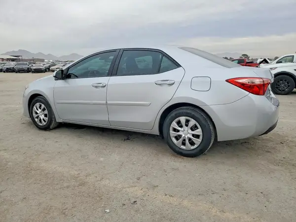 2T1BURHE4HC807186 2017 TOYOTA COROLLA - Image 2