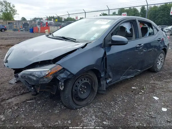 2T1BURHE4HC809522 2017 TOYOTA COROLLA - Image 2