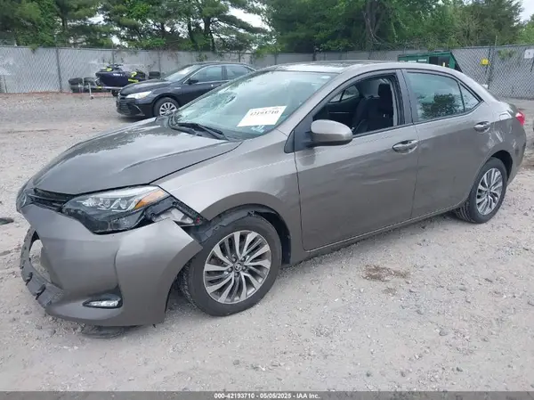 2T1BURHE4HC811111 2017 TOYOTA COROLLA - Image 2