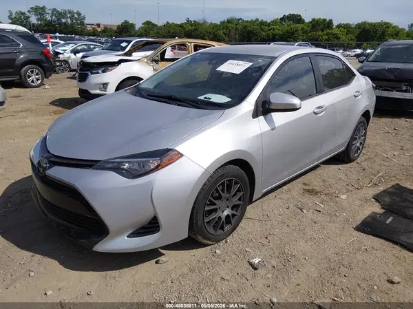 2T1BURHE4HC825171 2017 TOYOTA COROLLA - Image 2