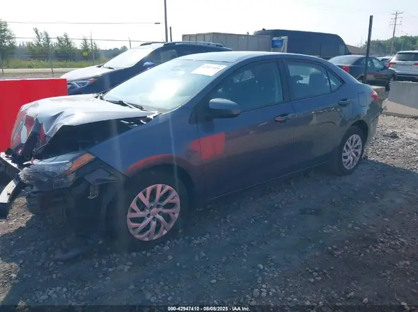 2T1BURHE4HC831892 2017 TOYOTA COROLLA - Image 2