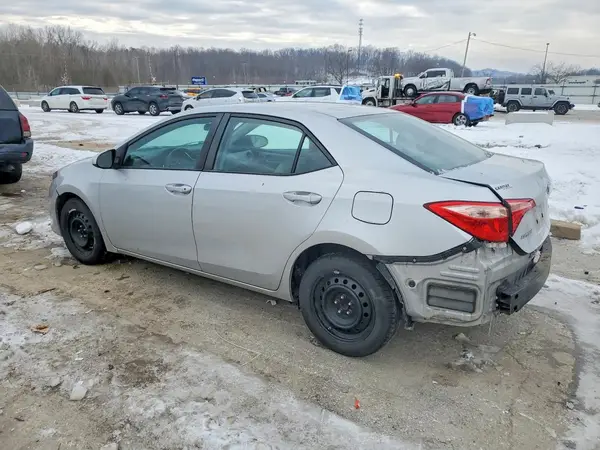 2T1BURHE4HC842469 2017 TOYOTA COROLLA - Image 2