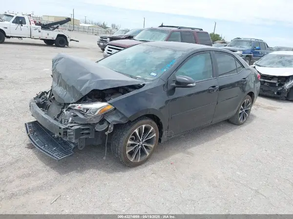2T1BURHE4HC843864 2017 TOYOTA COROLLA - Image 2