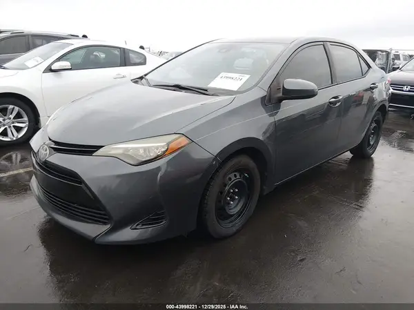 2T1BURHE4HC848773 2017 TOYOTA COROLLA - Image 2