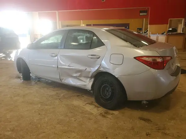 2T1BURHE4HC853374 2017 TOYOTA COROLLA - Image 2