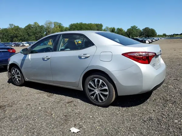 2T1BURHE4HC855738 2017 TOYOTA COROLLA - Image 2