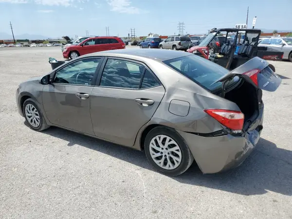 2T1BURHE4HC857747 2017 TOYOTA COROLLA - Image 2
