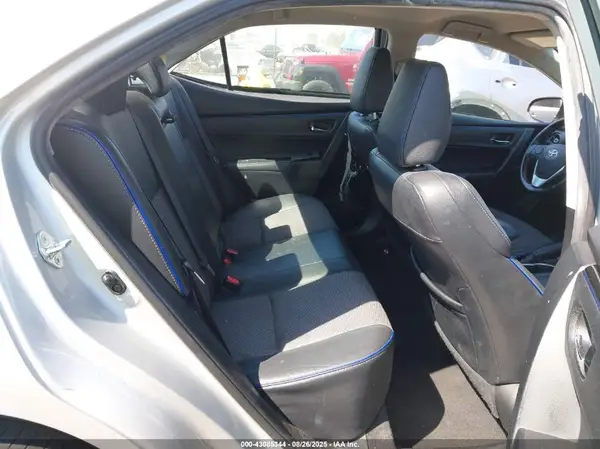 2T1BURHE4HC861703 2017 TOYOTA COROLLA - Image 8