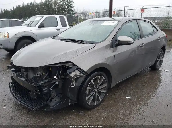 2T1BURHE4HC864276 2017 TOYOTA COROLLA - Image 2