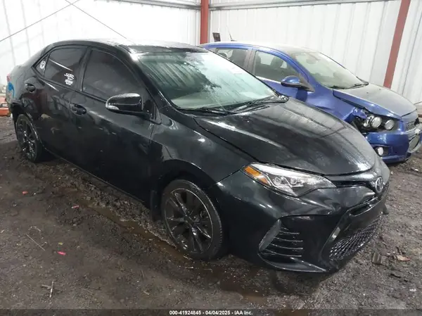 2T1BURHE4HC867517 2017 TOYOTA COROLLA - Image 1