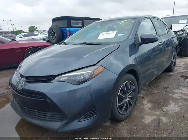 2T1BURHE4HC875178 2017 TOYOTA COROLLA - Image 2