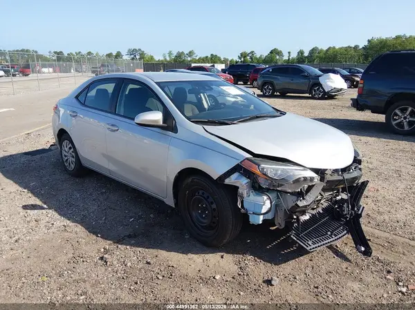 2T1BURHE4HC882468 2017 TOYOTA COROLLA - Image 1