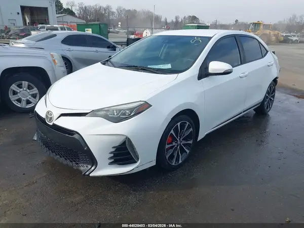 2T1BURHE4HC888416 2017 TOYOTA COROLLA - Image 2