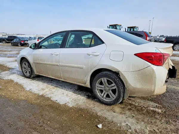 2T1BURHE4HC902136 2017 TOYOTA COROLLA - Image 2