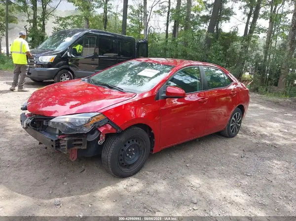 2T1BURHE4HC902363 2017 TOYOTA COROLLA - Image 2
