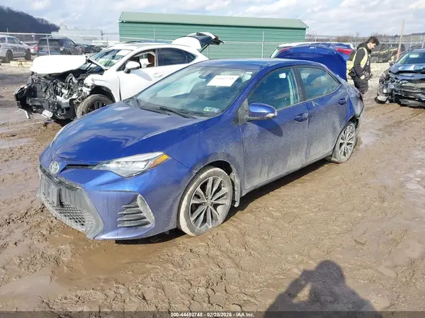 2T1BURHE4HC904565 2017 TOYOTA COROLLA - Image 2